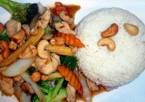 Eagle Thai - Accommodation QLD 3