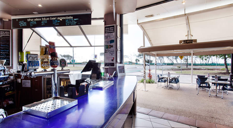 Alex Hotel - Accommodation QLD 2