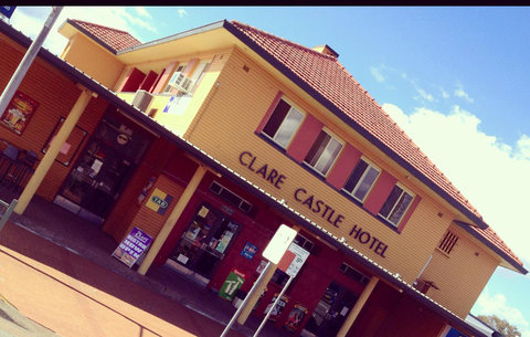 Clare Castle Hotel - Accommodation QLD 0