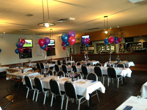 Club Hotel - Accommodation QLD 1