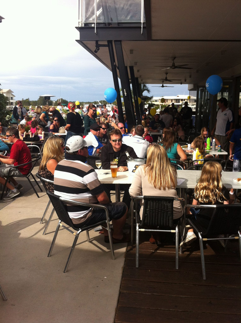 Coomera Waters Tavern - Accommodation QLD 2