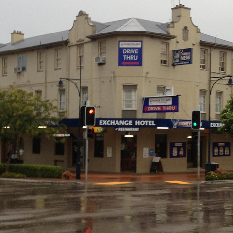 Exchange Hotel - Accommodation QLD 1