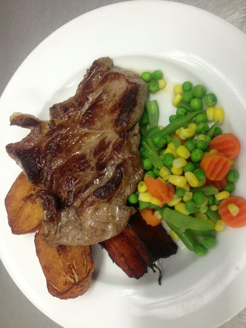 Hotel Tudor - Accommodation QLD 3