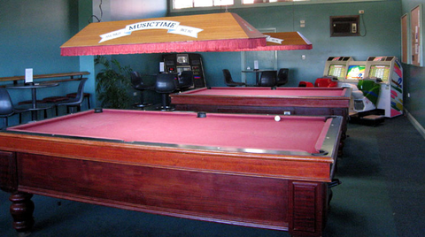 Mapleton Tavern - Accommodation QLD 2