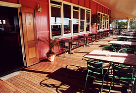 Mapleton Tavern - Accommodation QLD 3