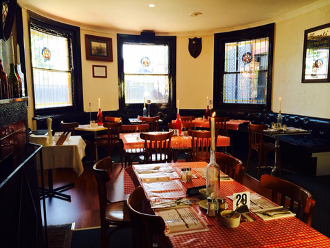 Queens Arms Hotel - Accommodation QLD 2