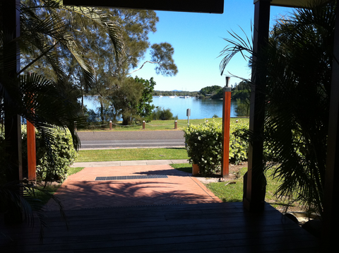 Riverside Tavern - Accommodation QLD 2