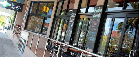 Spinning Wheel Hotel - Accommodation QLD 1