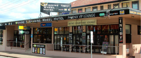 Spinning Wheel Hotel - Accommodation QLD 5