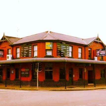 Town Hall Hotel - Accommodation QLD 1