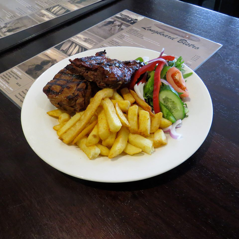 Warilla Hotel - Accommodation QLD 3