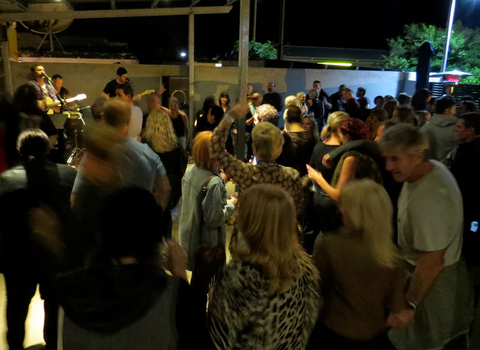 Warilla Hotel - Accommodation QLD 4