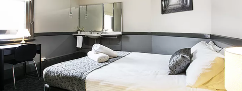 Shenanigans At The Imperial - Accommodation QLD 2