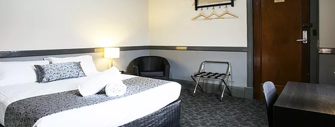 Shenanigans At The Imperial - Accommodation QLD 1