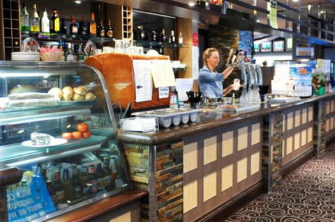 Hoppers Club - Accommodation QLD 8