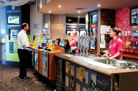 Hoppers Club - Accommodation QLD 9