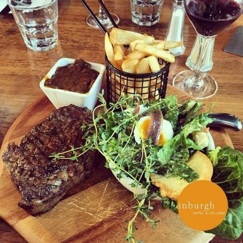 Edinburgh Hotel & Cellars - Accommodation QLD 1