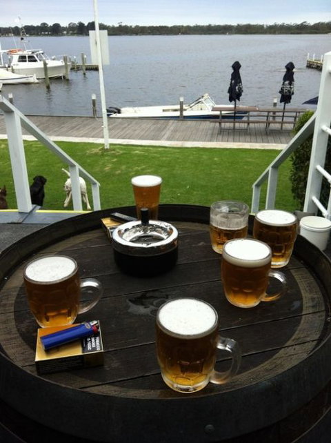 Metung Hotel - Accommodation QLD 7