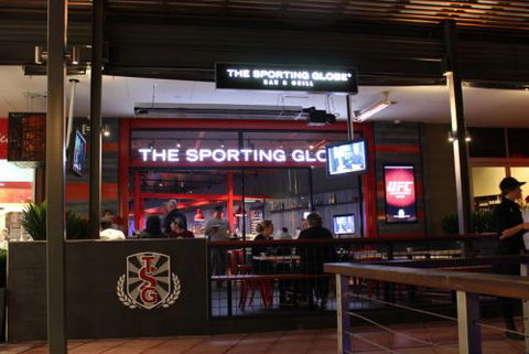 The Sporting Globe Bar & Grill - Accommodation QLD 0