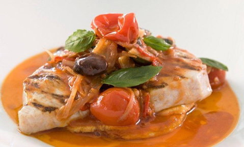 Aqua Dining - Accommodation QLD 2