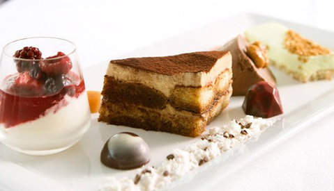 Aqua Dining - Accommodation QLD 4