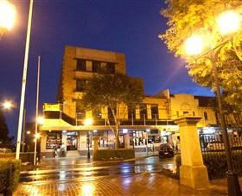 Amaroo Hotel - Accommodation QLD 0