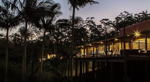 Pasfields Restaurant - Accommodation QLD 2