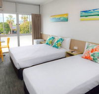 Palm Beach Hotel - Accommodation QLD