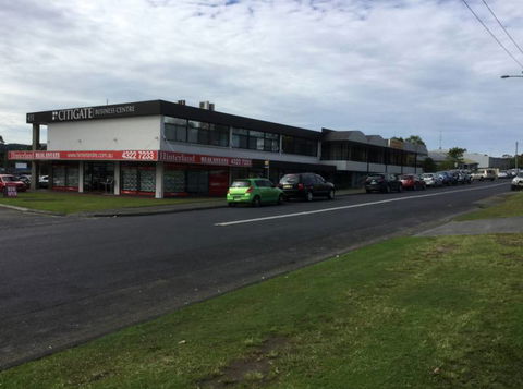 Wyoming Lantern - Accommodation QLD 0