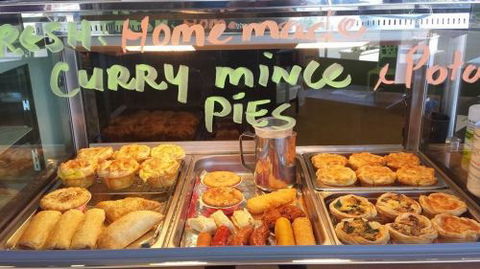 Cafe House - Accommodation QLD 1