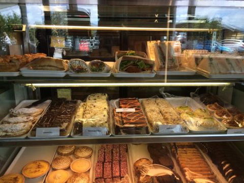 Cafe House - Accommodation QLD 4