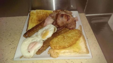 Glendon Street Cafe - Accommodation QLD 4