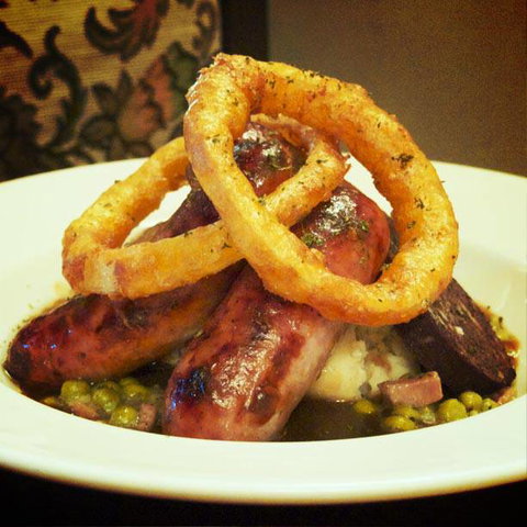 Karama Plaza Tavern - Accommodation QLD 1