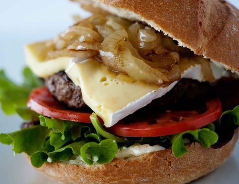 Moo Gourmet Burgers - Accommodation QLD 3