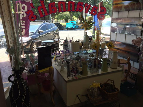 Savannah’s Gifts, Cafe & Flowers - Accommodation QLD 0