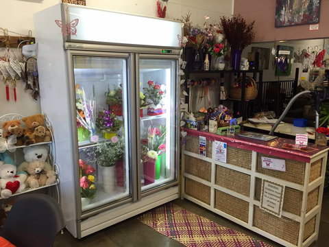 Savannah’s Gifts, Cafe & Flowers - Accommodation QLD 1