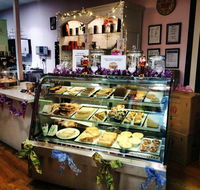 Zoe's Sweet Boutique Cafe - Accommodation QLD