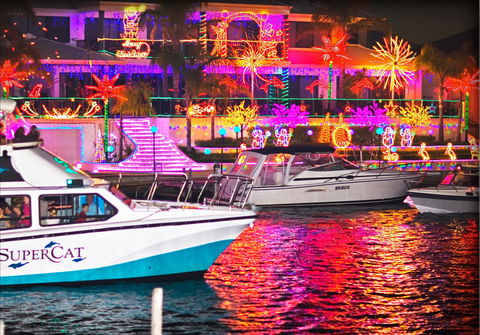 Christmas Lights Cruise - Accommodation QLD 1