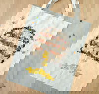Create a Button Tote - Accommodation QLD