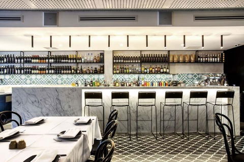 Zahli Modern Middle Eastern Restaurant - Accommodation QLD 4