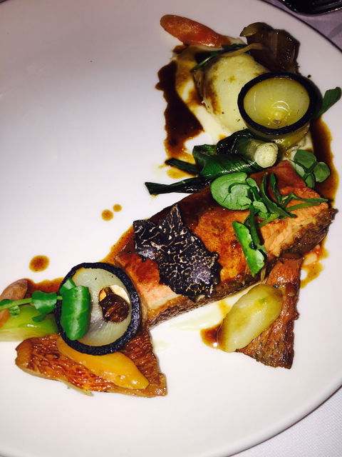 Feast And Forage - Craig's Royal Hotel - Accommodation QLD 2