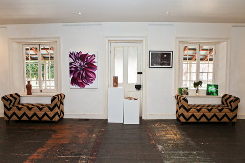 Raglan Art Award Exhibition - Accommodation QLD 1