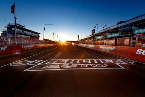 Supercars Supercheap Auto Bathurst 1000 - Accommodation QLD 1