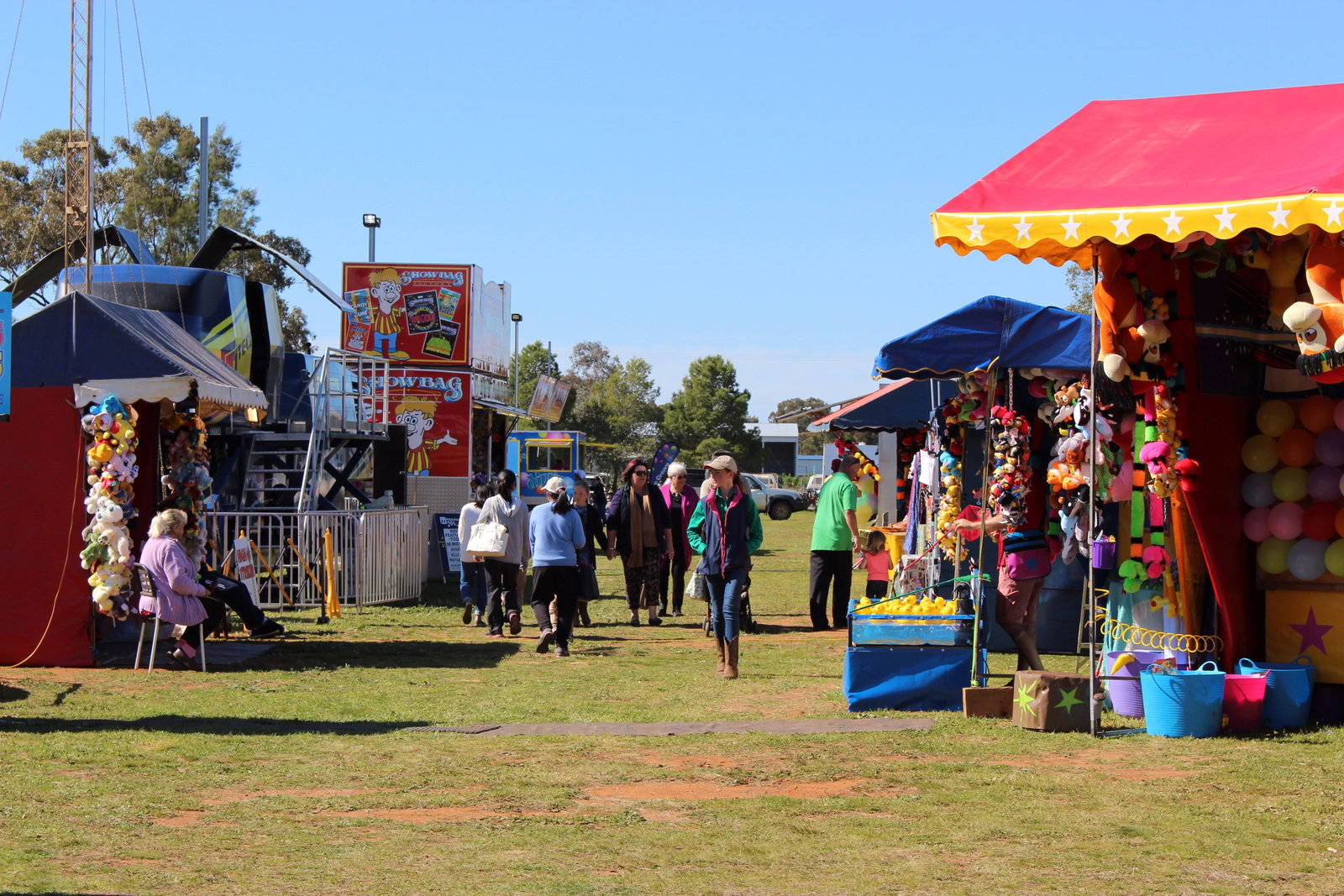 Yarrabandai NSW Accommodation QLD