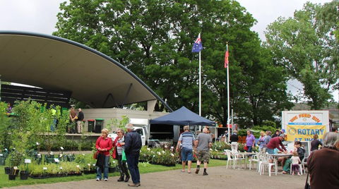 Cooma Rotary Markets - Accommodation QLD 2