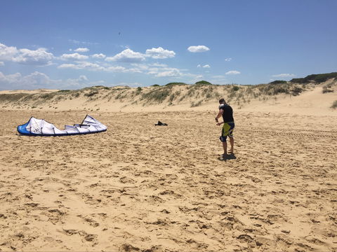 Kiteboarding Lesson - Accommodation QLD 2