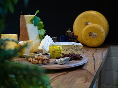 Taste Yarra Valley - Tasting Flights: Wine And Cheese - Accommodation QLD 1