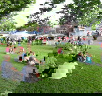 Young and Region Farmers Markets - Accommodation QLD