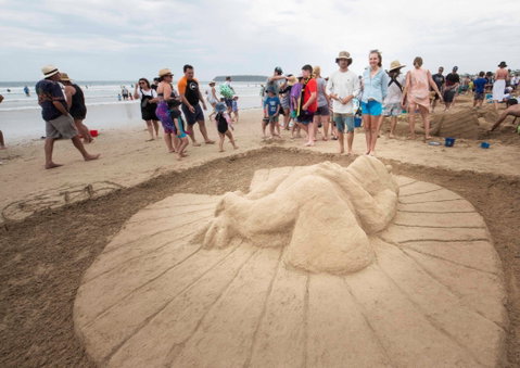 Broulee New Year's Eve Sandcastles And Sculptures - Accommodation QLD 1