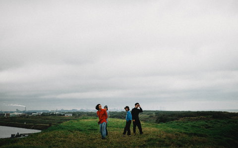 Deca Joins Australian Debut Tour - Accommodation QLD 1